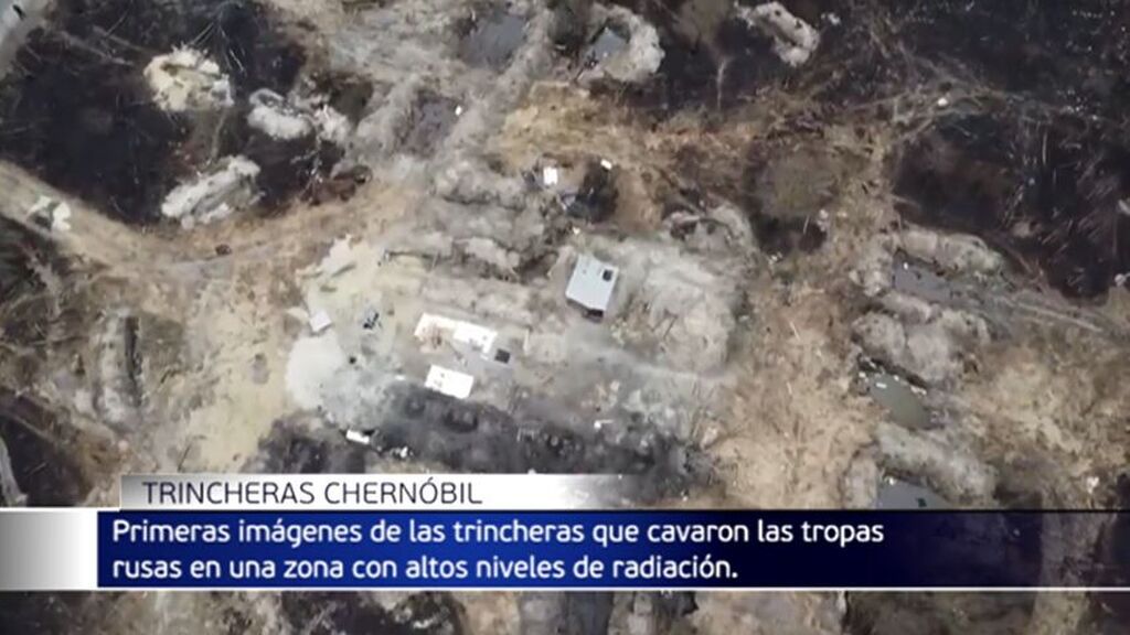 Las imágenes que demuestran que soldados rusos cavaron trincheras en la zona nuclear de Chernóbil