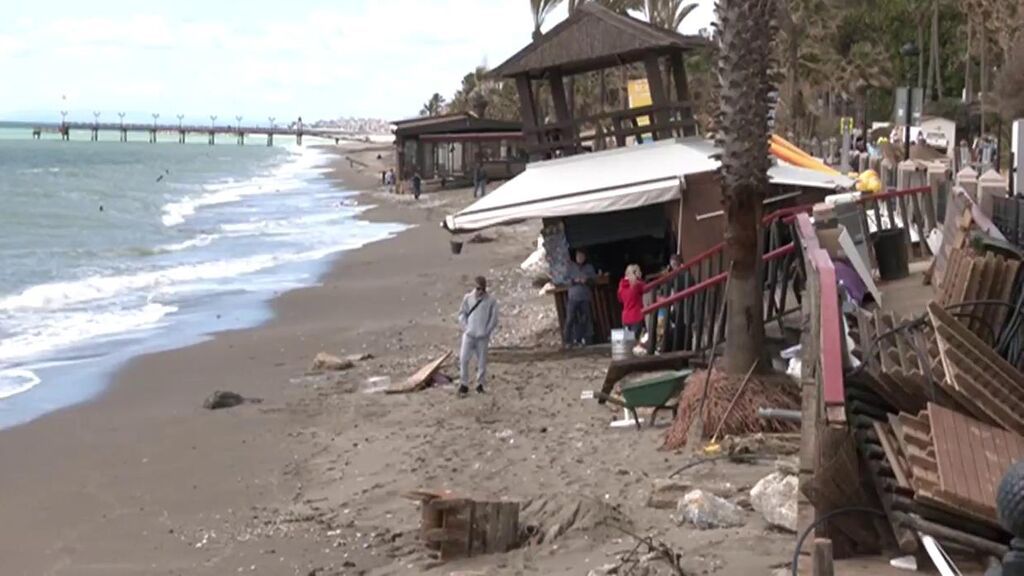 Playas destrozadas a las puertas de Semana Santa: así está la costa valenciana tras la borrasca
