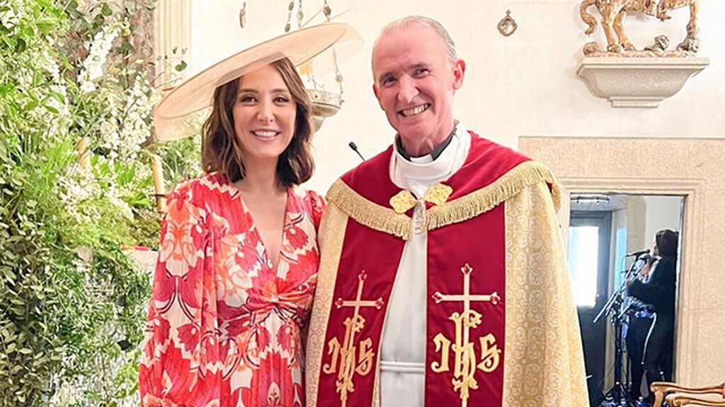 8 outfits para ir a la iglesia inspirados en Tamara Falcó que querrás tener en cuenta