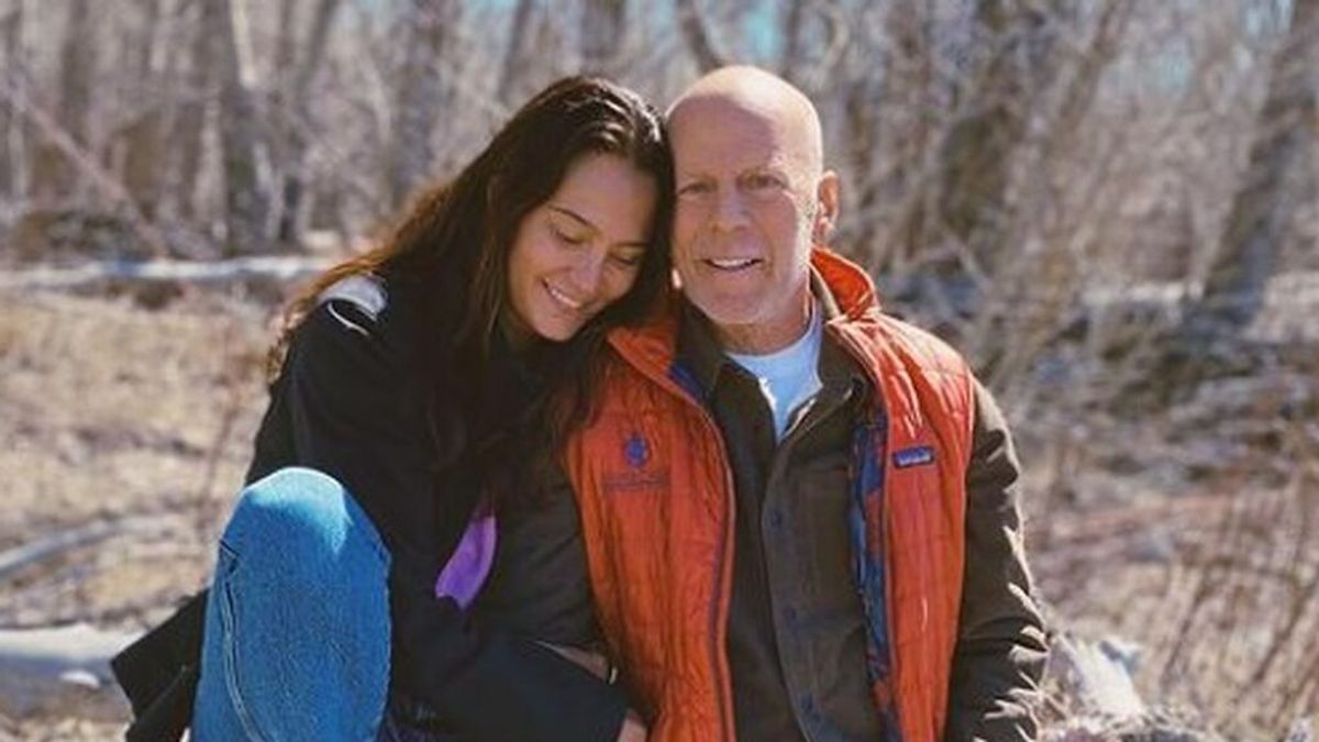 Bruce Willis reaparece tras anunciar su retirada de la actuación por sufrir afasia