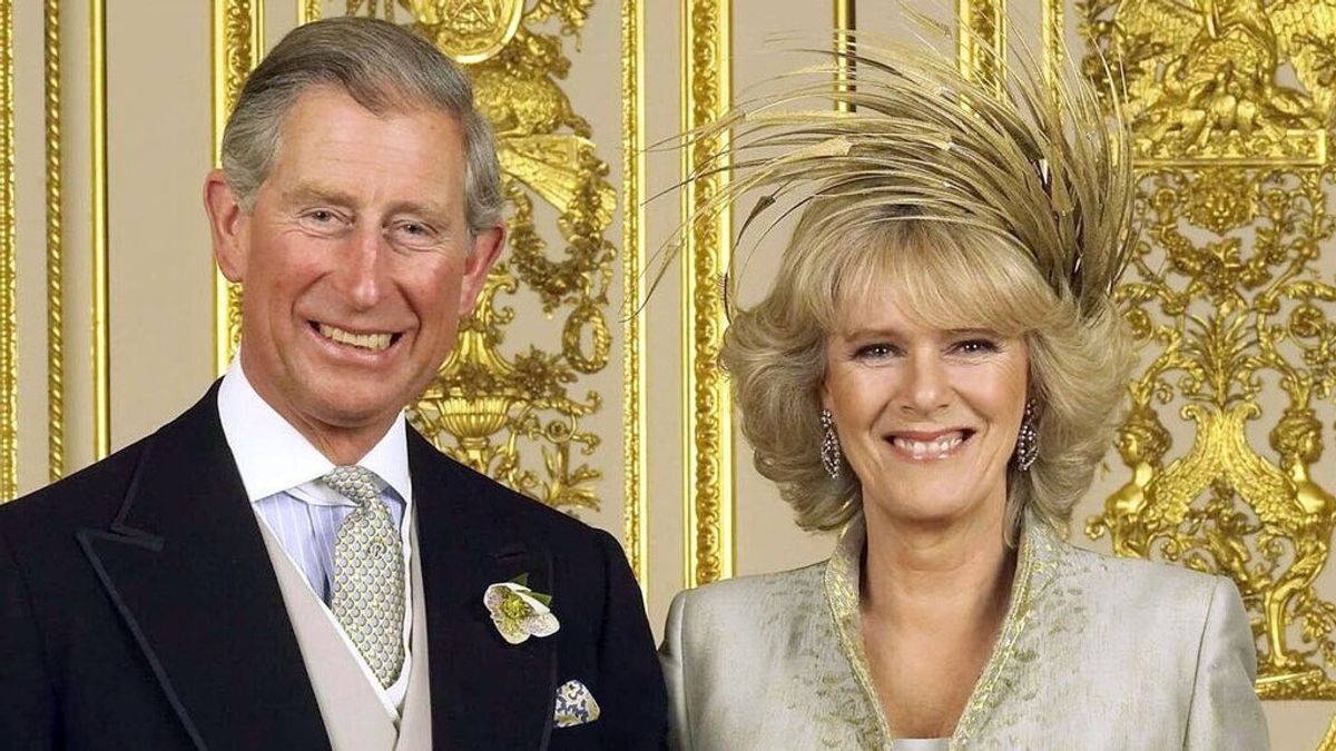 Así fue la relación y la boda del príncipe Carlos de Gales y Camila Parker-Bowl: de la confirmación de su relación a la celebración de su boda civil en Windsor.
