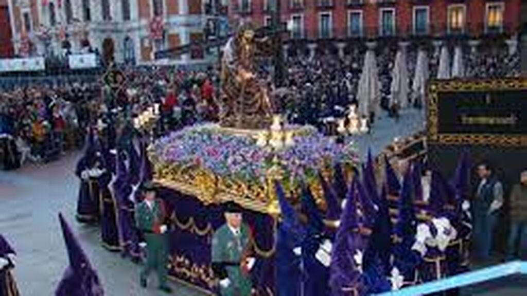 La Procesión General de Valladolid  wikimedia