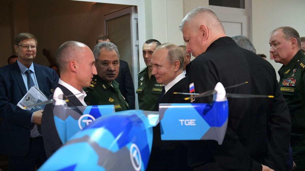 El general Alexander Dvornikov, último a la derecha en la imagen El general Alexander Dvornikov, último a la derecha en la imagen