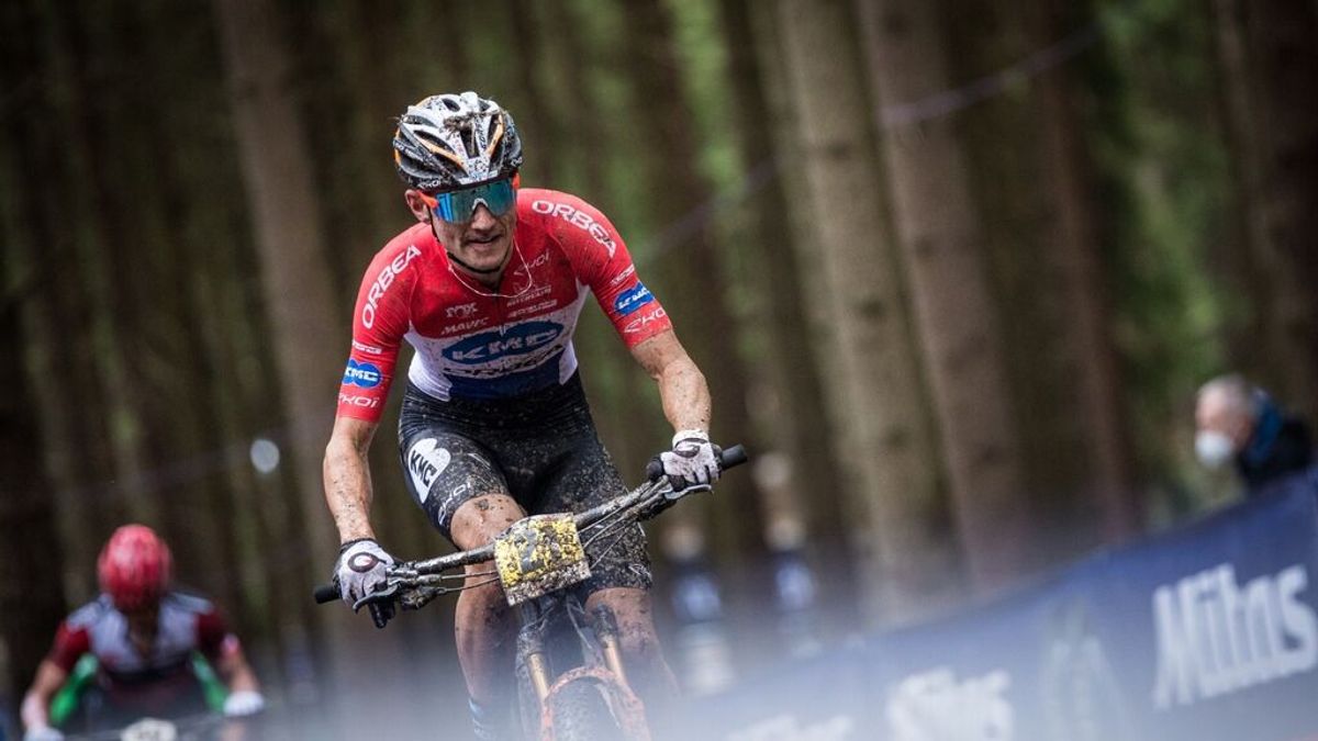 El ciclista neerlandés Milan Vader, en coma inducido tras su caída en la Vuelta al País Vasco El ciclista neerlandés Milan Vader, en coma inducido tras su caída en la Vuelta al País Vasco