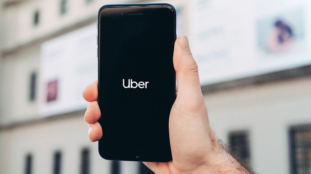 Uber planea ampliar sus servicios a alquileres de trenes, aviones y autobuses
