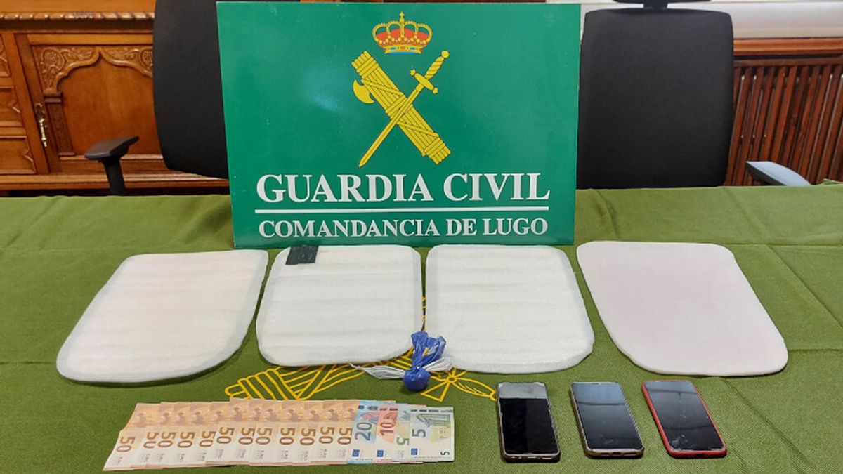 Detenidos dos vecinos de Monforte que simularon un viaje con niños para transportar droga Detenidos dos vecinos de Monforte que simularon un viaje con niños para transportar droga