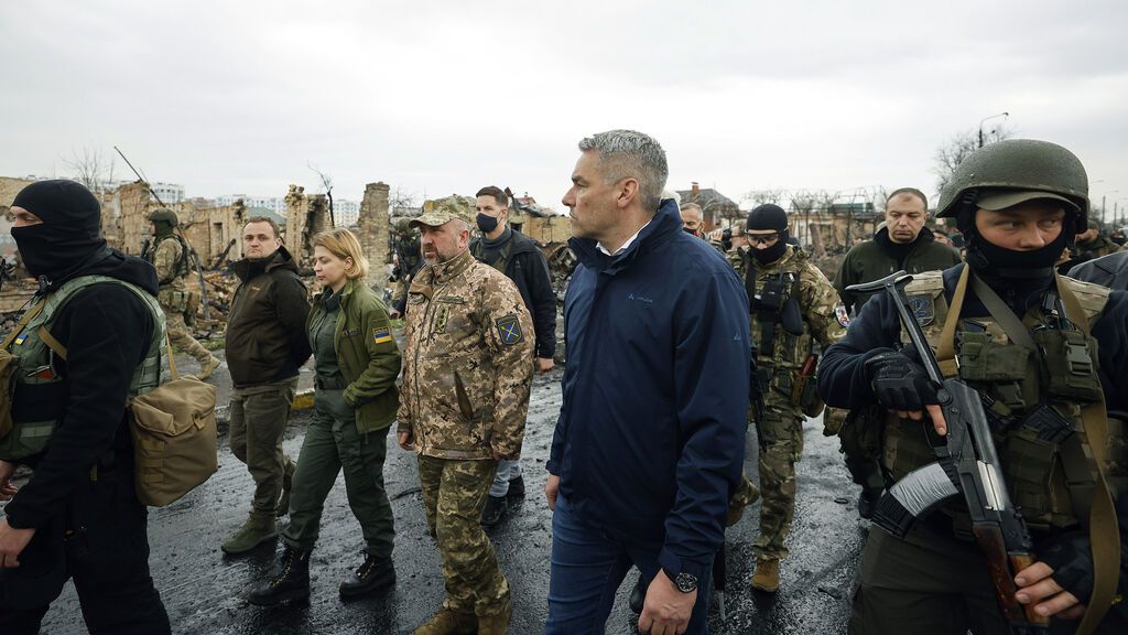 El canciller de Austria, Karl Nehammer, ha pedido a Putin que acabe con la guerra en Ucrania