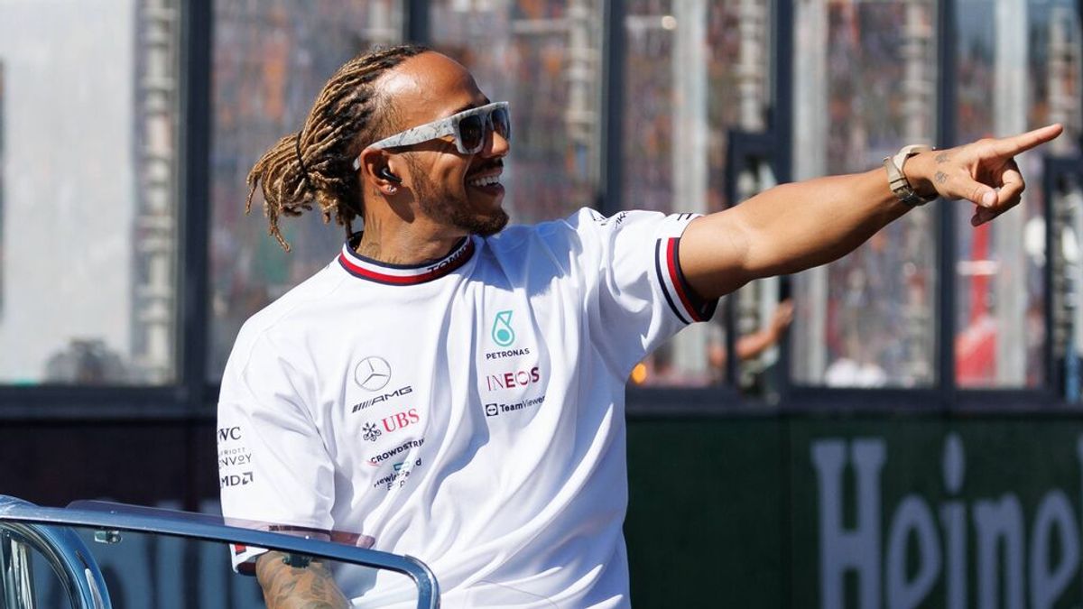 Hamilton vuelve a desafiar a la FIA: ¿Por qué no cumple la normativa de los piercings? Hamilton vuelve a desafiar a la FIA: ¿Por qué no cumple la normativa de los piercings?