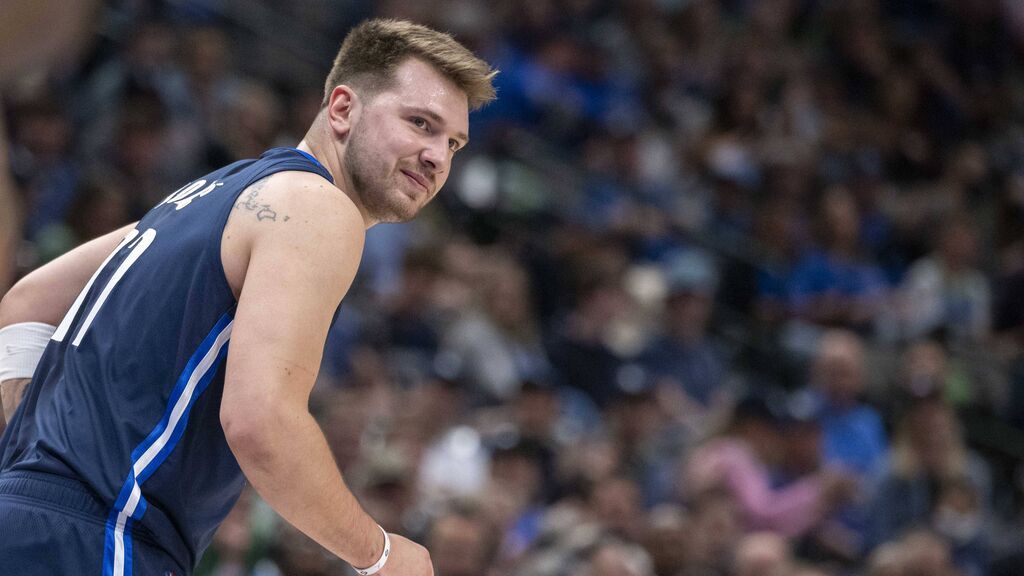 Luka Doncic hace temblar a los Dallas Mavericks: podría perderse la primera ronda de los playoffs