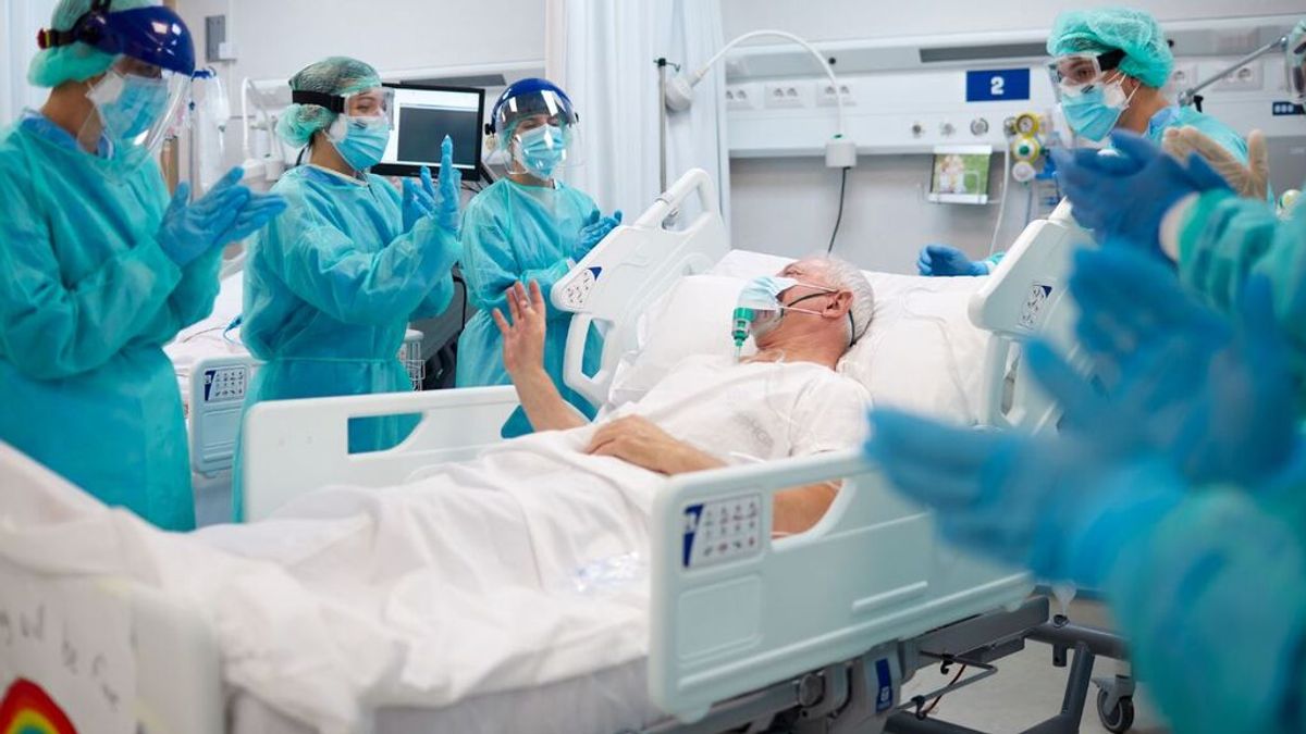 España tiene la cifra más baja de pacientes en UCI por covid desde que Sanidad los cuenta España tiene la cifra más baja de pacientes en UCI por covid desde que Sanidad los cuenta