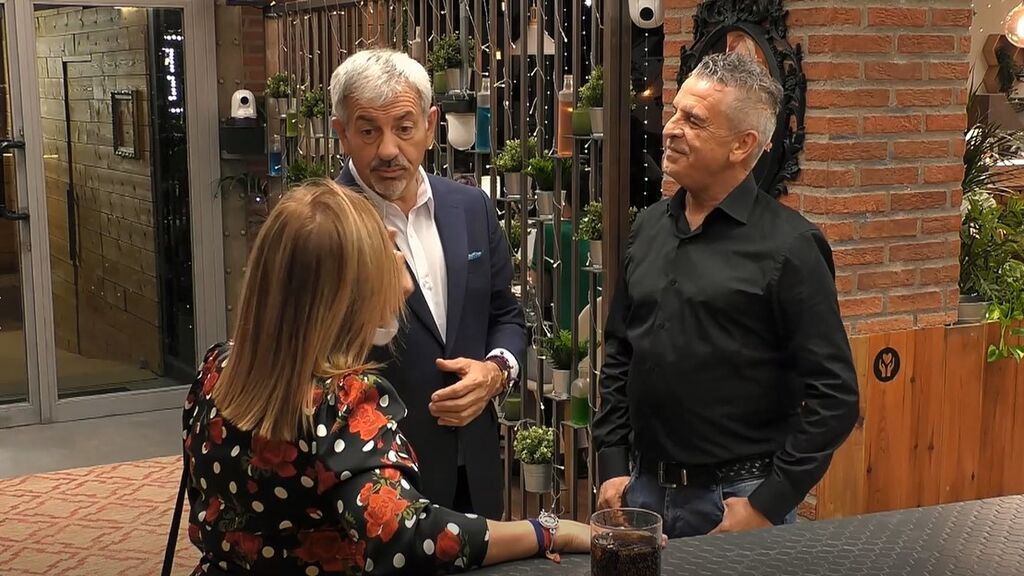 Carlos Sobera, sobre el reencuentro de Sagrario y Manuel: “Hermosas coincidencias nos llevan a la felicidad”