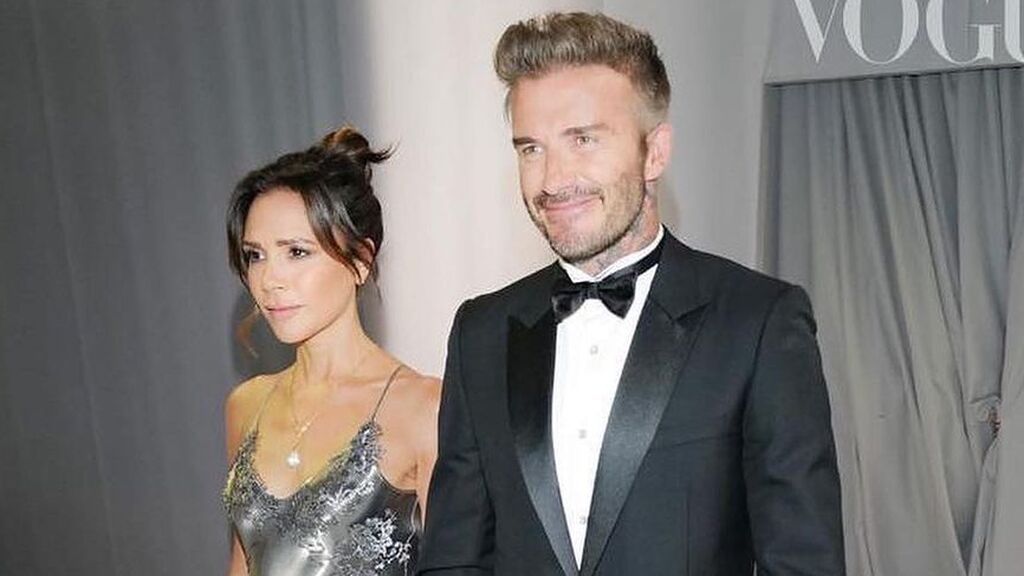 El vestido que llevó Victoria Beckham para la boda de su hijo Brooklyn existe en versión 'low cost'