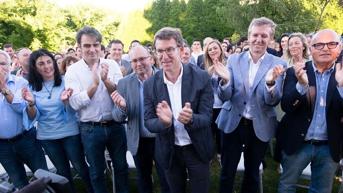 Feijóo dice que cualquier política "decente" pasa por "bajar impuestos" a trabajadores ante la inflación Feijóo dice que cualquier política "decente" pasa por "bajar impuestos" a trabajadores ante la inflación