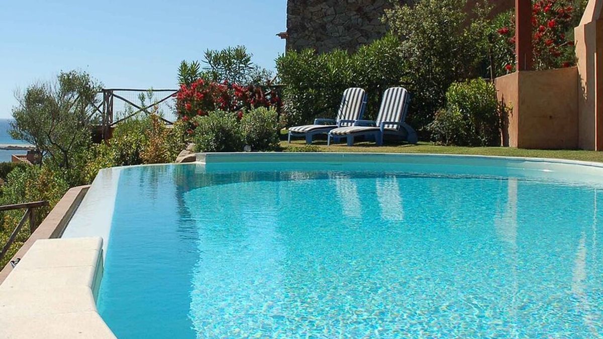Condenado en Málaga a cuatro años de cárcel por abusar de una menor en una piscina Condenado en Málaga a cuatro años de cárcel por abusar de una menor en una piscina