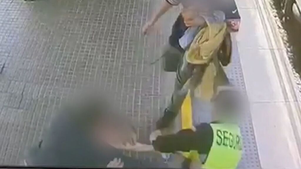 Las cámaras de la estación de Mataró captaron la agresión a dos vigilantes de Renfe