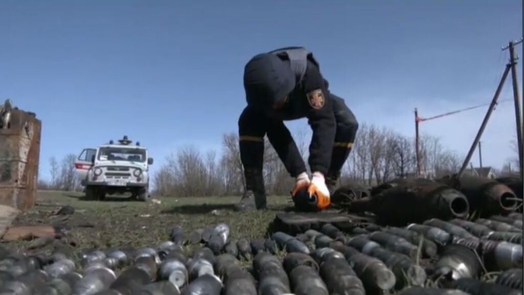 Los reservistas ucranianos son los encargados de desminar una aldea