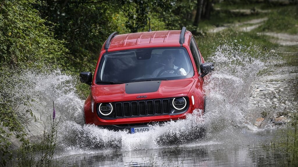 VADEAR PEQUEÑAS CORRIENTES ES FACTIBLE FOTO JEEP