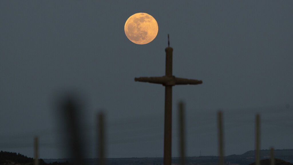 Luna llena sobre Logroño