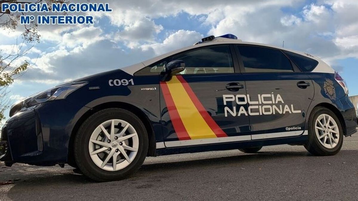 Atraco a punta de pistola al conductor y los pasajeros de la línea 5 de Granada Atraco a punta de pistola al conductor y los pasajeros de la línea 5 de Granada