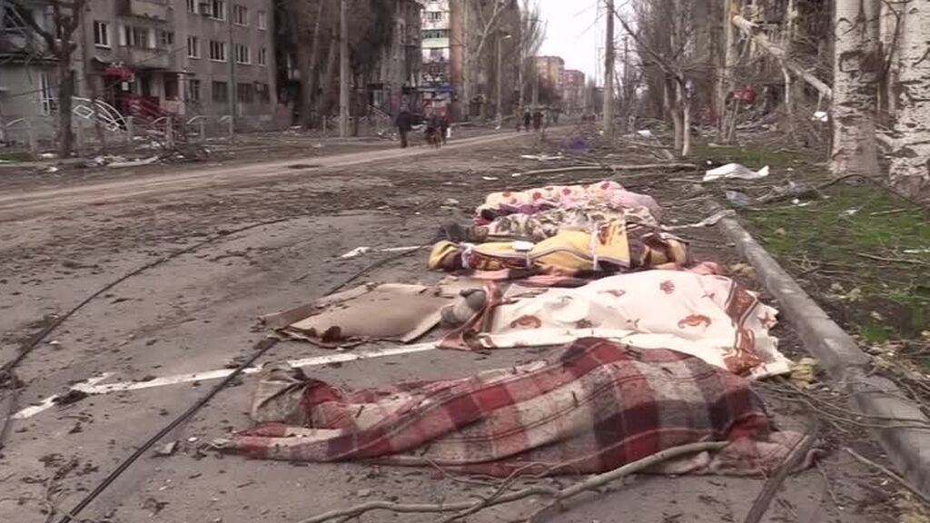 Cadáveres en las calles de Mariúpol mientras Rusia intenta hacerse con el control de la ciudad