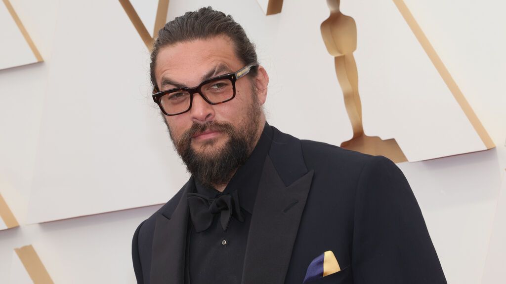 Jason Momoa excusa a Will Smith por su bofetada a Chris Rock en los Oscar: "Solo somos personas"