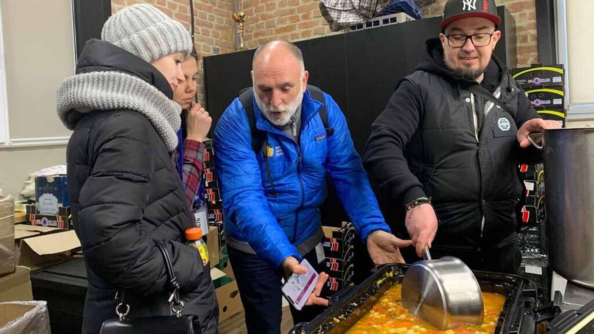 El chef José Andrés, tras el bombardeo de sus cocinas: "Si el misil cae en el restaurante nadie se habría salvado" El chef José Andrés, tras el bombardeo de sus cocinas: "Si el misil cae en el restaurante nadie se habría salvado"