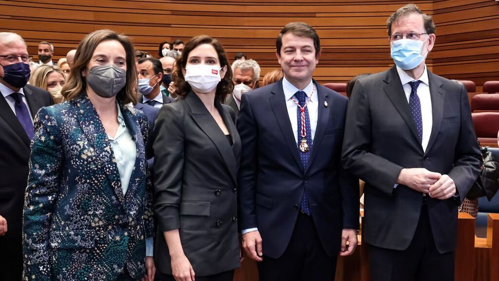 Rajoy, Ayuso y Gamarra arropan a Mañueco en su toma de posesión como presidente de Castilla y León