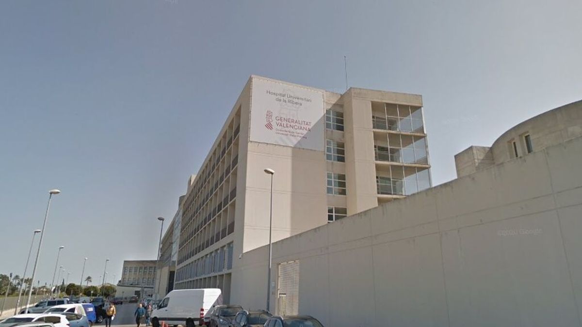 El TSJCV avala que los trabajadores de La Ribera son "personal laboral a extinguir" El TSJCV avala que los trabajadores de La Ribera son "personal laboral a extinguir"