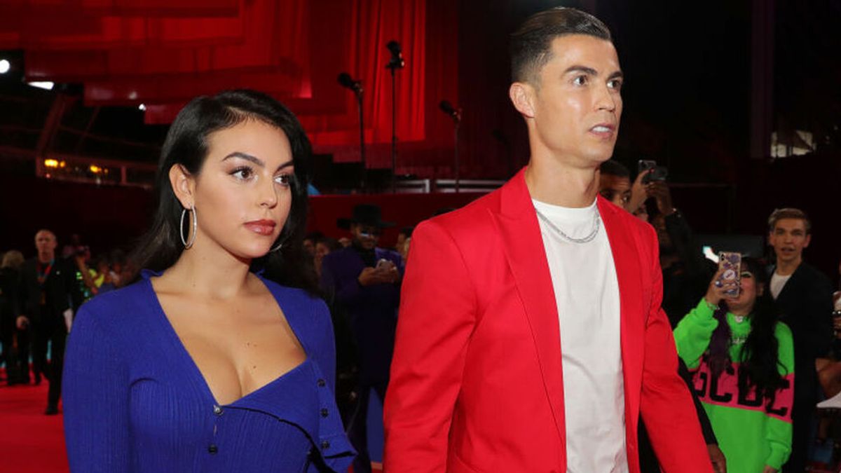 El mundo del fútbol se vuelca con Cristiano Ronaldo y Georgina Rodríguez por la muerte de uno de sus bebés: "Vuestro dolor, es nuestro dolor"