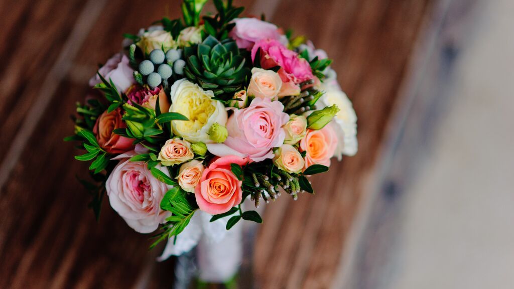 ¿Qué puedo regalarle a la madrina de mi boda?