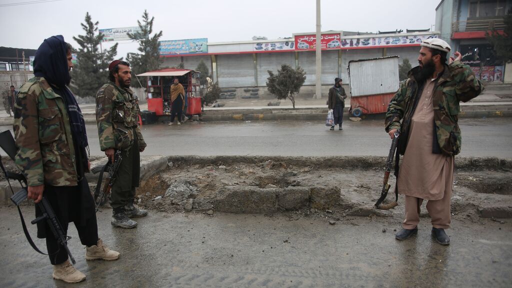 Varios explosiones sacuden una escuela  en la capital afgana