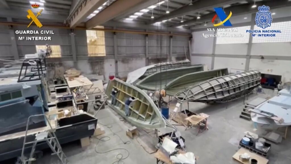 Desarticulan una organización que fabricaba 'narcolanchas' en Pontevedra