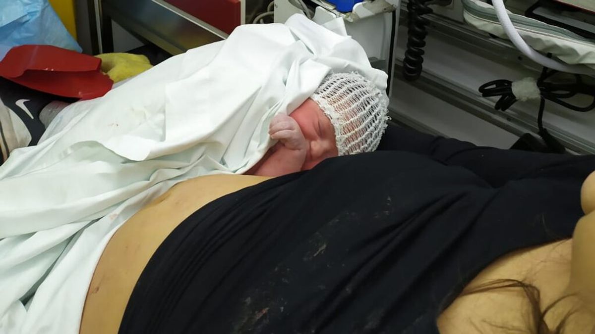 Nace un bebé en la carretera cuando su madre se dirigía al hospital en Madrid