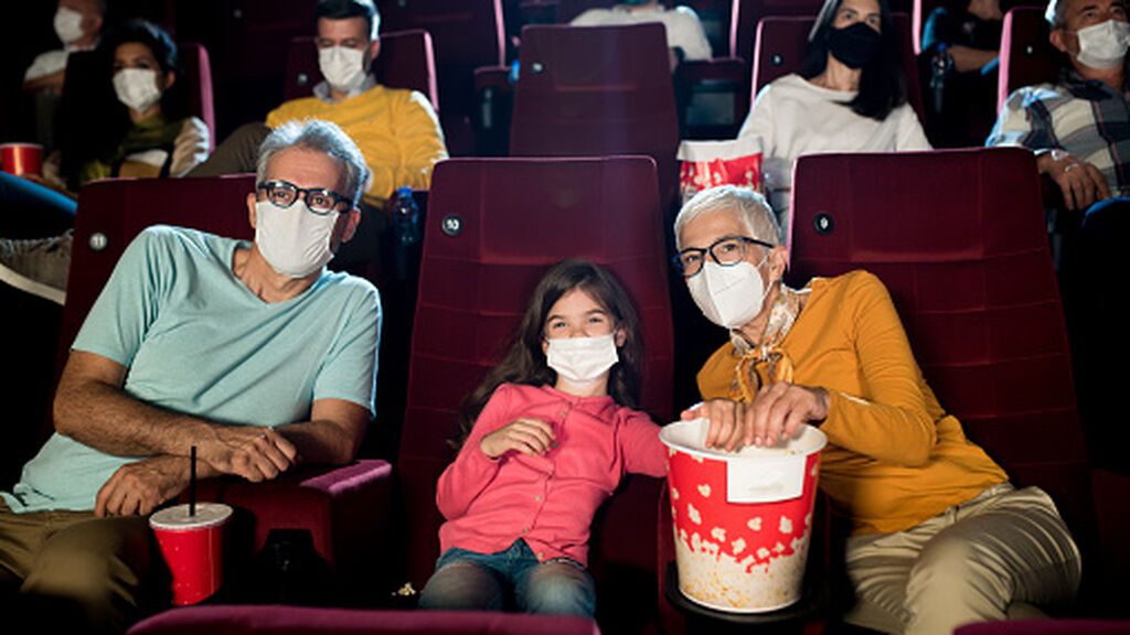 ¿Es obligatorio llevar mascarilla en cines o conciertos en España?