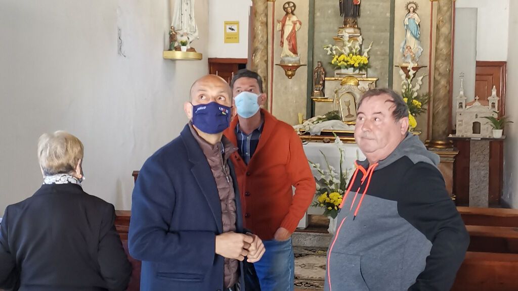 Autoridades municipales han visitado esta mañana la capilla.