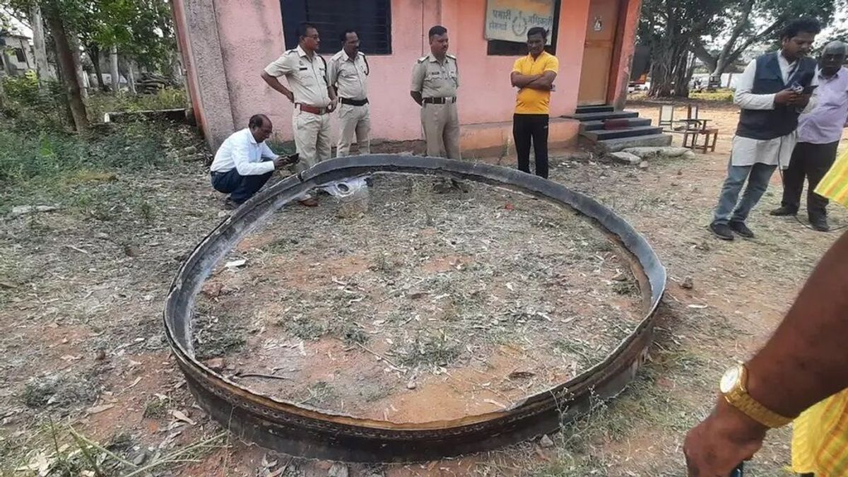 Un misterioso anillo de metal aterriza en India: se sospecha que se trata de un cohete chino