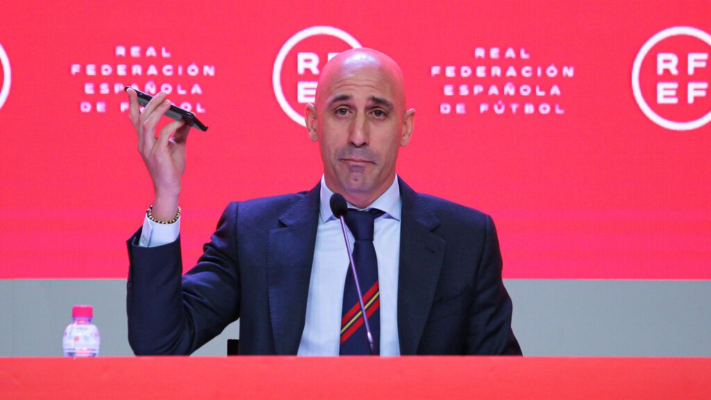 Rubiales carga contra la filtración de sus conversaciones con Piqué