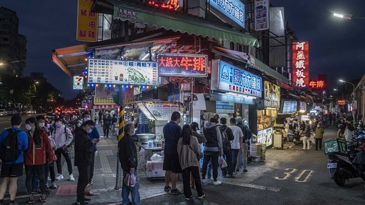 La TV pública de Taiwán se disculpa por anunciar que miseles chinos habrían alcanzado el país La TV pública de Taiwán se disculpa por anunciar que miseles chinos habrían alcanzado el país