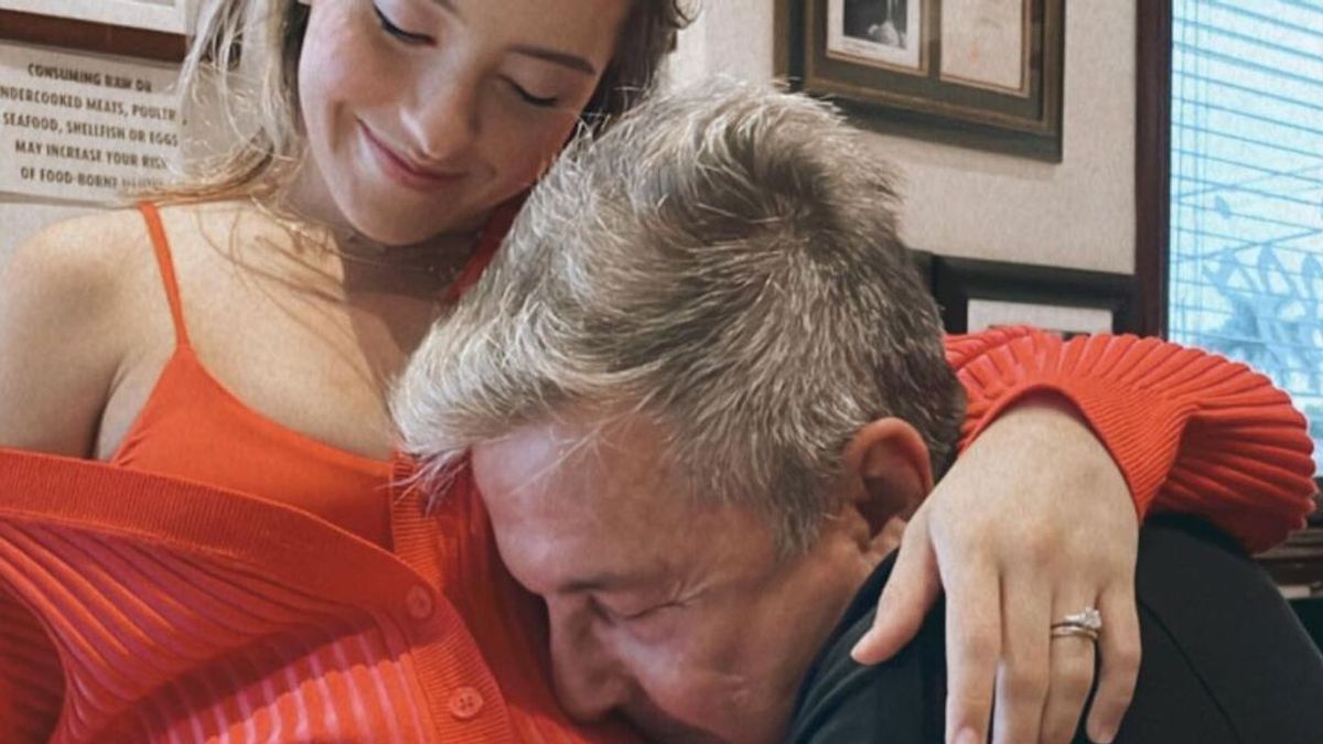 Ricardo Montaner publica la primera foto de Índigo y muestra su tristeza por separarse de su nieta