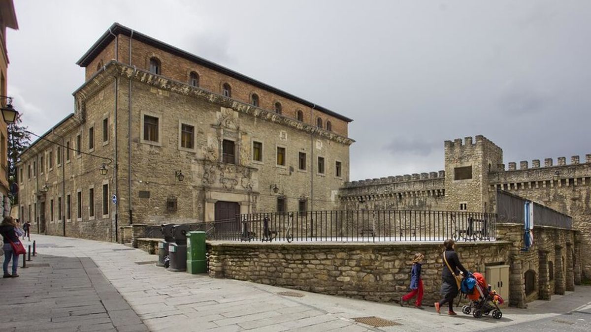 El palacio renacentista Álava-Esquível de Vitoria El palacio renacentista Álava-Esquível de Vitoria