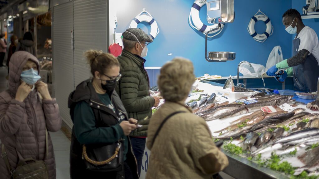 ¿Debo llevar mascarillas en el supermercado?