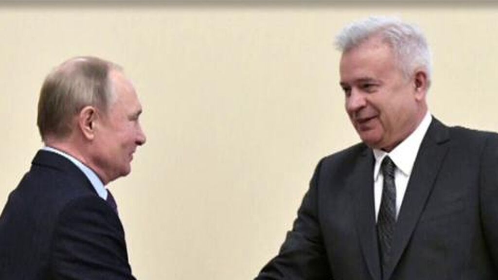 Dimite el magnate ruso, presidente de una petrolera, que criticó la guerra: “Una decisión que le viene muy bien a Putin”