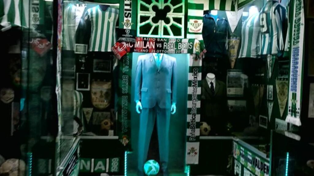 La historia de la Copa del Rey es verdiblanca en la casa museo de Javier Maldonado en Sevilla: "El Betis es mi vida"