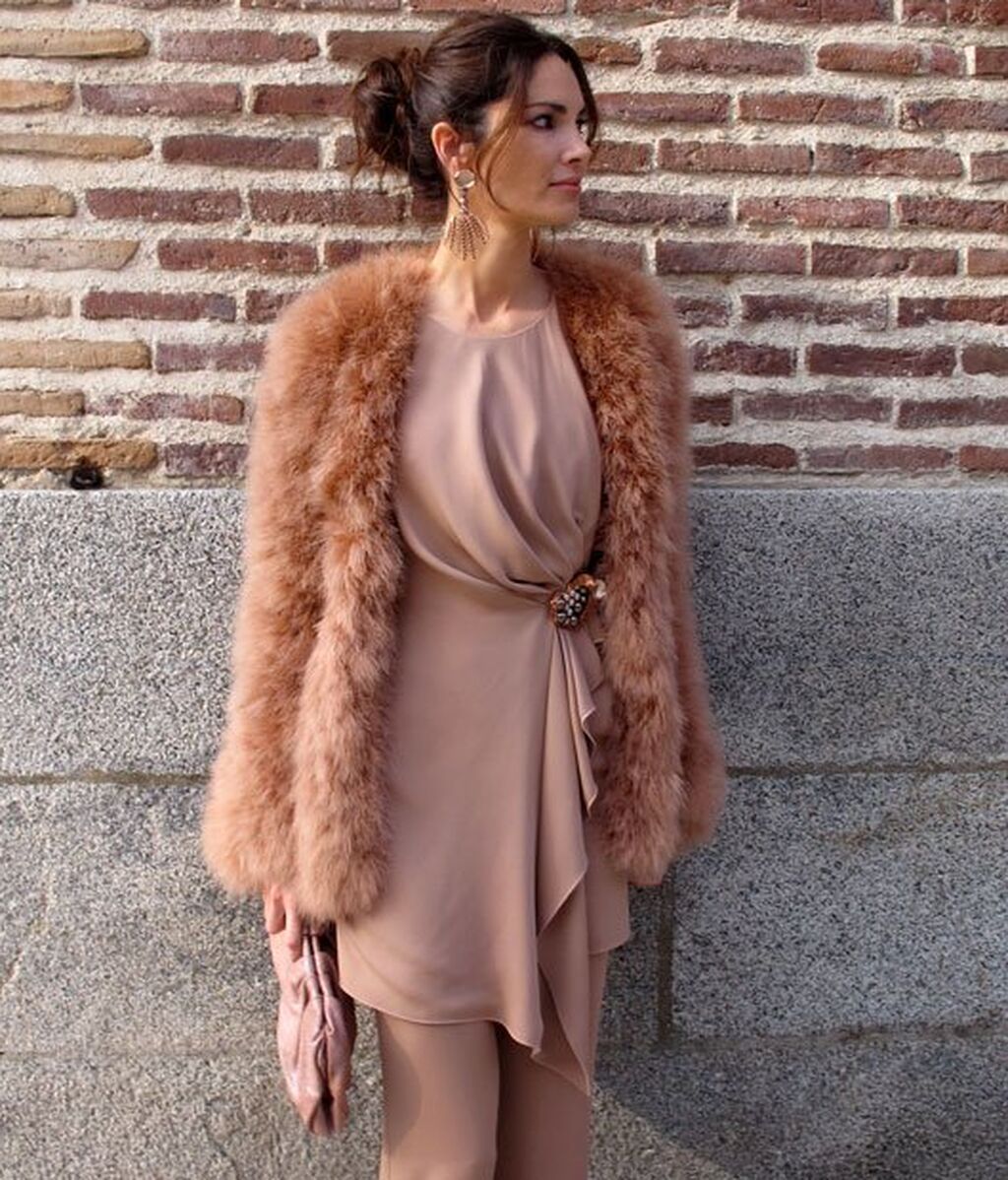 También, ha deslumbrado a todos con un vestido en nude.