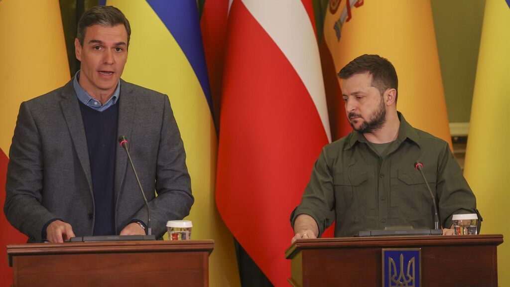 Sánchez anuncia el envío de un buque, más militares y armamento a Ucrania tras reunirse con Zelenski