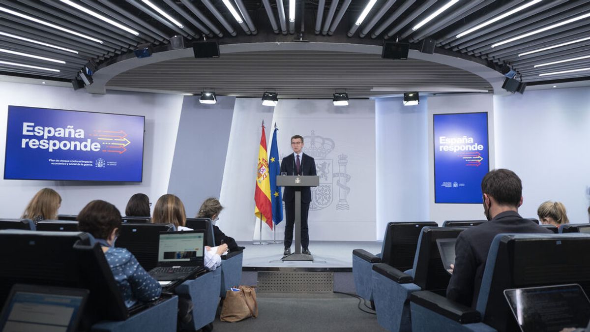 El PP propone deducciones de 500 euros por gastos en teletrabajo, formación o transporte con fondos europeos El PP propone deducciones de 500 euros por gastos en teletrabajo, formación o transporte con fondos europeos
