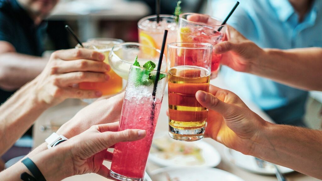 Se duplica el consumo de 'atracón' de alcohol entre jóvenes