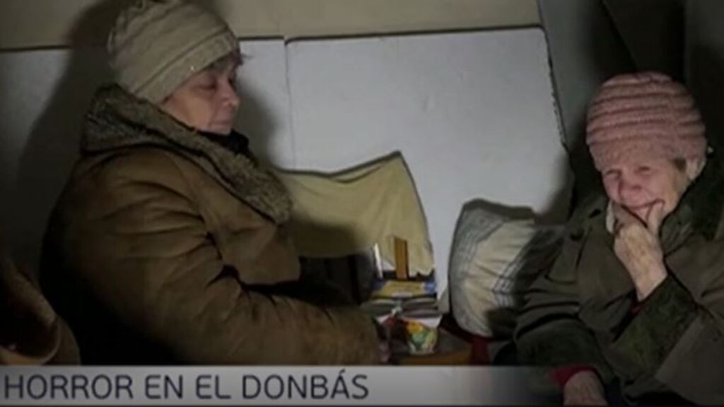Centenares de ucranianos siguen refugiados en sótanos en el Donbás