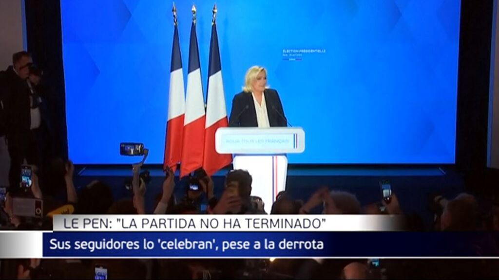 Marine Le Pen considera "histórico" su resultado y mira ya a la "gran batalla" de las parlamentarias