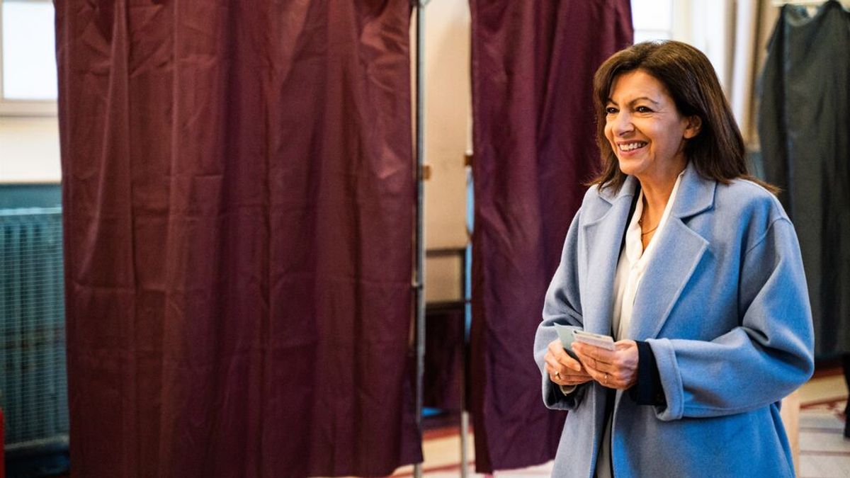 Anne Hidalgo llama a "reconstruir una nueva izquierda" para las parlamentarias Anne Hidalgo llama a "reconstruir una nueva izquierda" para las parlamentarias